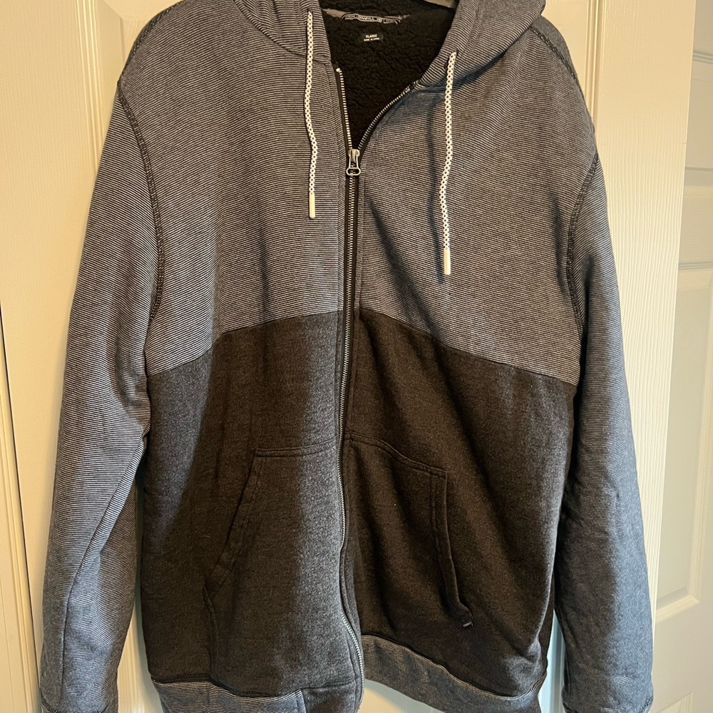 O’Neill Men's Gray and Black Hooded, Fleece-lined Sweatshirt. Like New